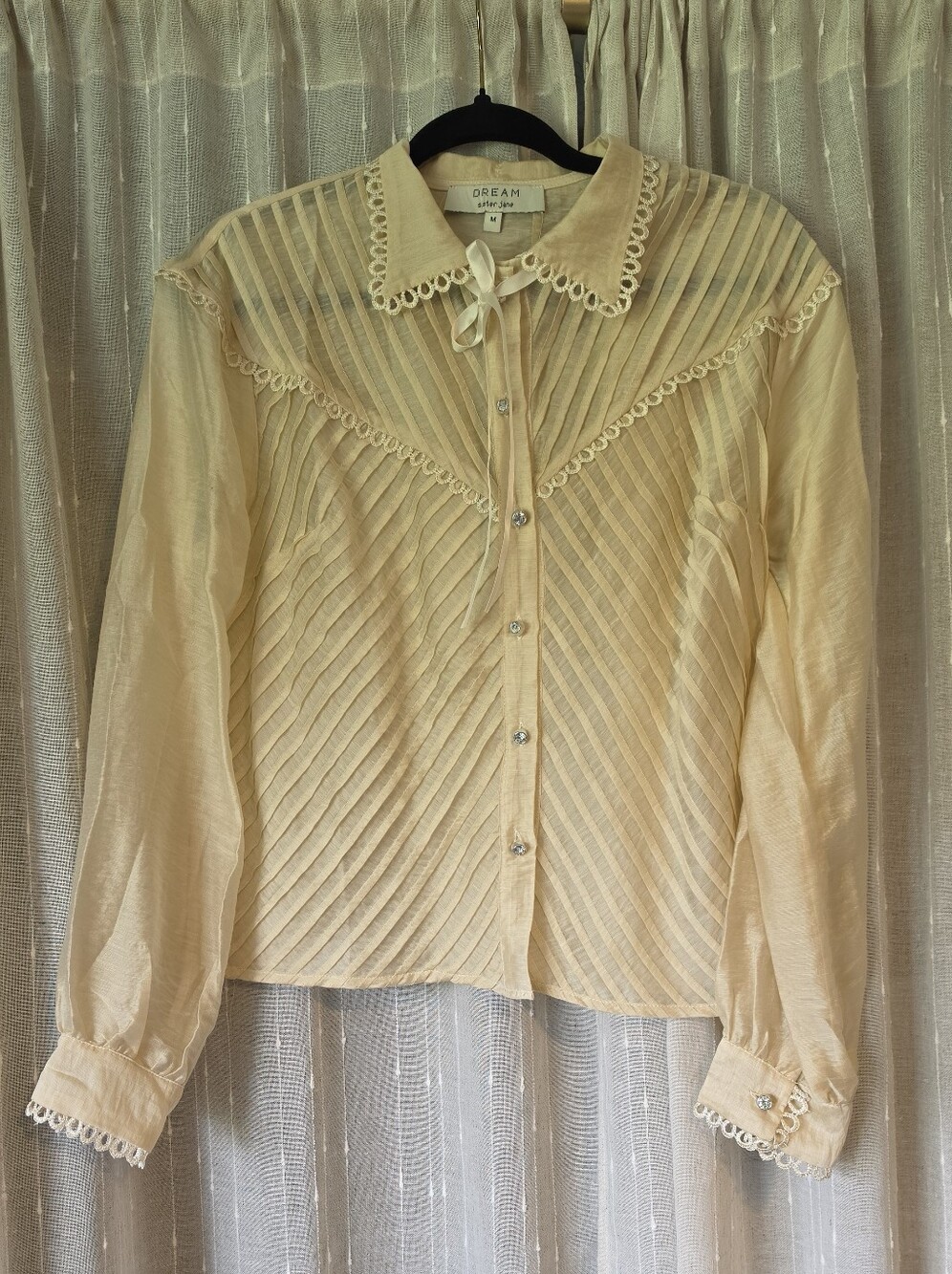 Lulu's Lace-Trim Bow Tie Button Front Blouse - Cream - Picture 4 of 10